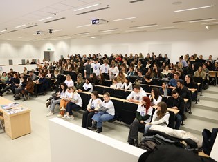 2025-12-05 19-07-25.jpeg